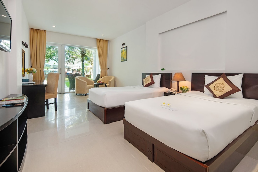Deluxe Double Room, Garden View