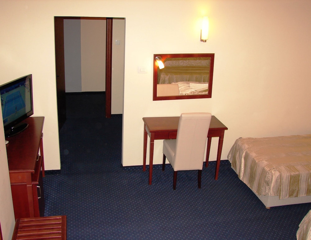 Standard Double Room, City View photo 2