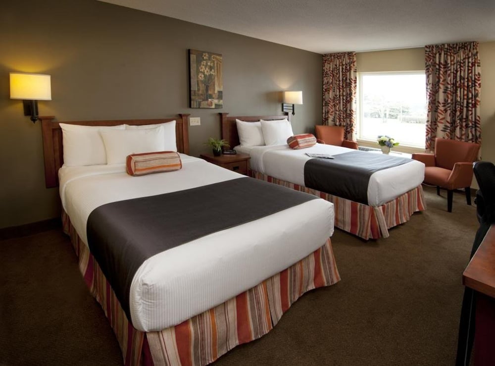 Standard Room, 2 Queen Beds, Non Smoking photo 2