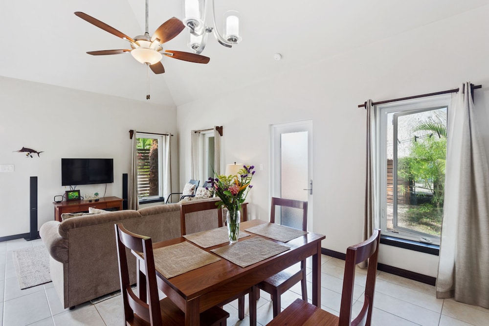 Turtle Luxury Villa, 1 Bedroom, Private Pool, Ocean View photo 3