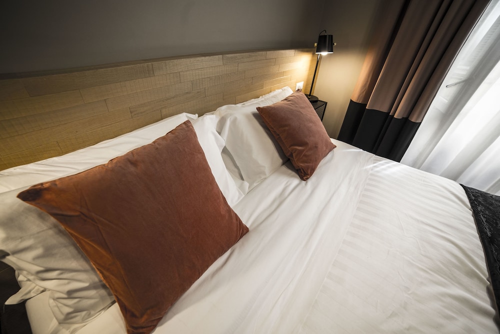 Deluxe Double Room photo 2