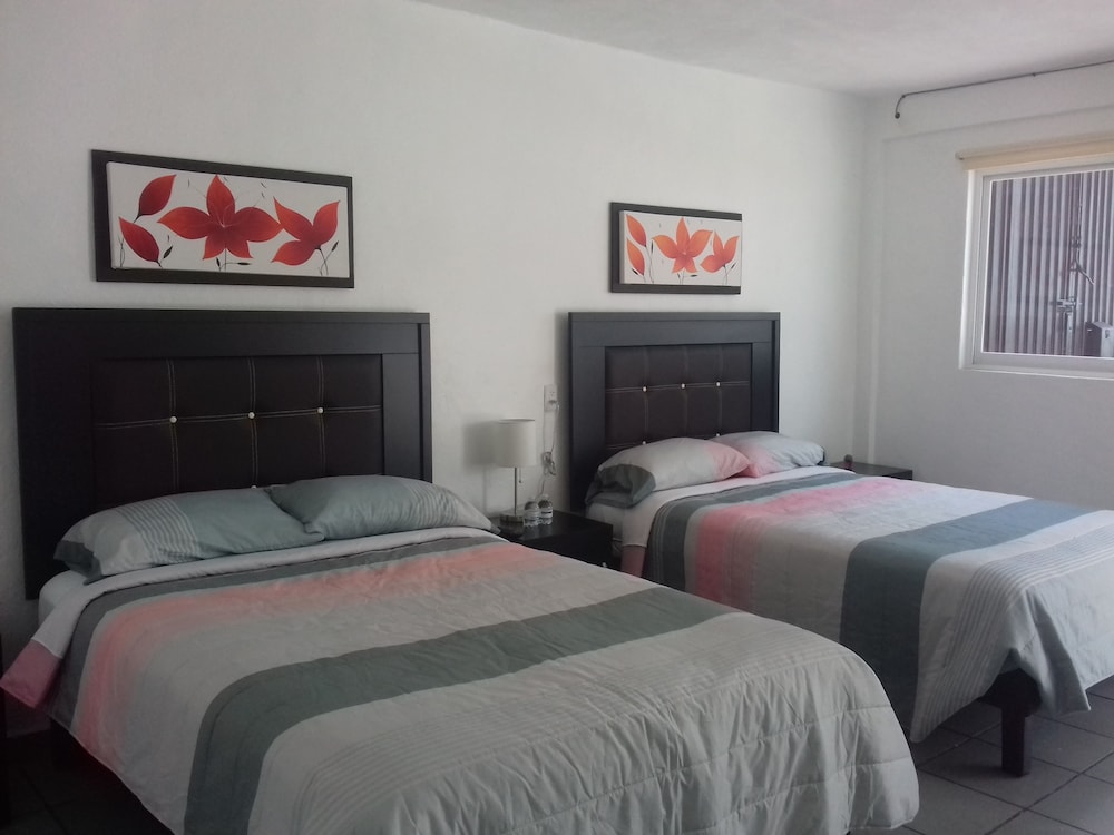 Family Quadruple Room, 2 Double Beds, Accessible, Pool Access photo 2