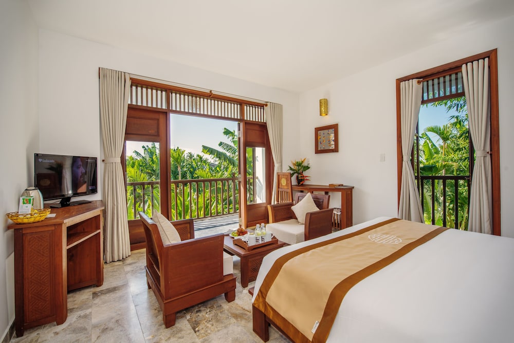 Deluxe Room, Garden View