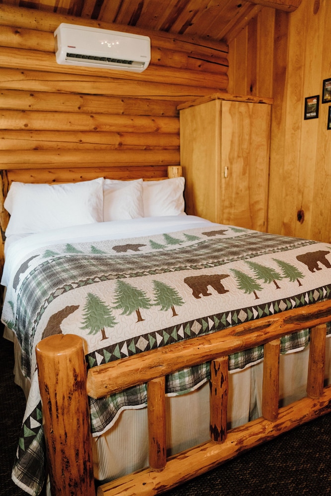 Standard Cabin, Multiple Beds, Garden View