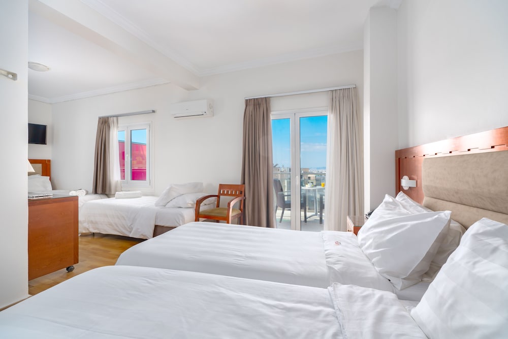 Quadruple Room photo 1