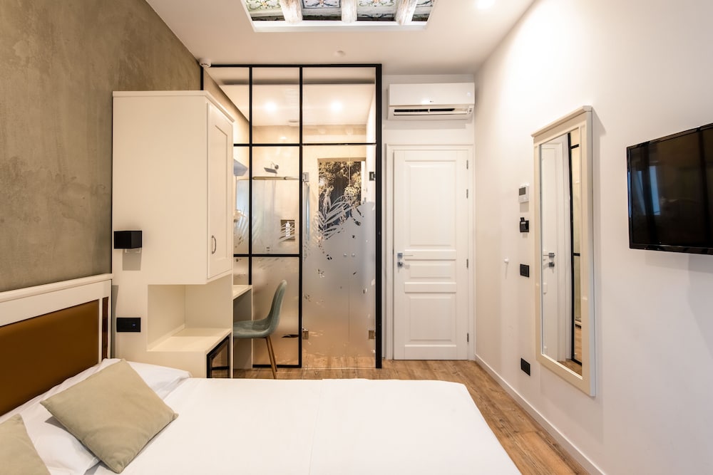 Standard Double Room photo 1
