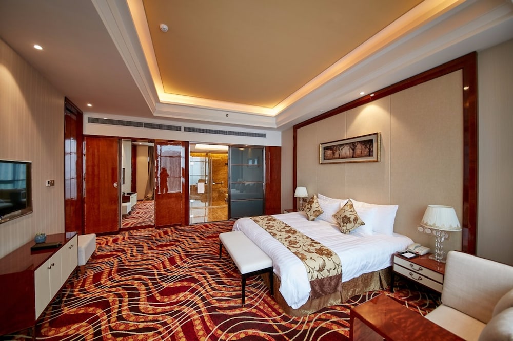 Executive Suite photo 3
