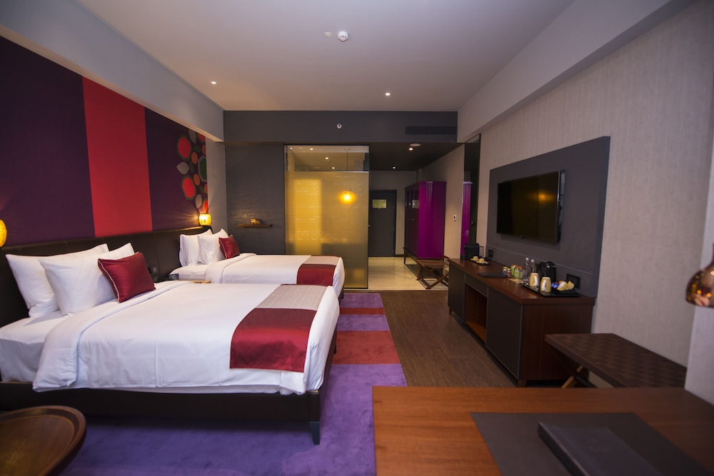 Executive Club Twin Room Non Smoking | Club Lounge Access