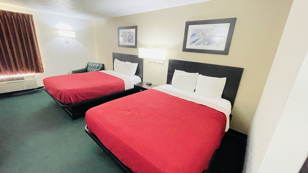 Traditional Room, 2 Queen Beds photo 3