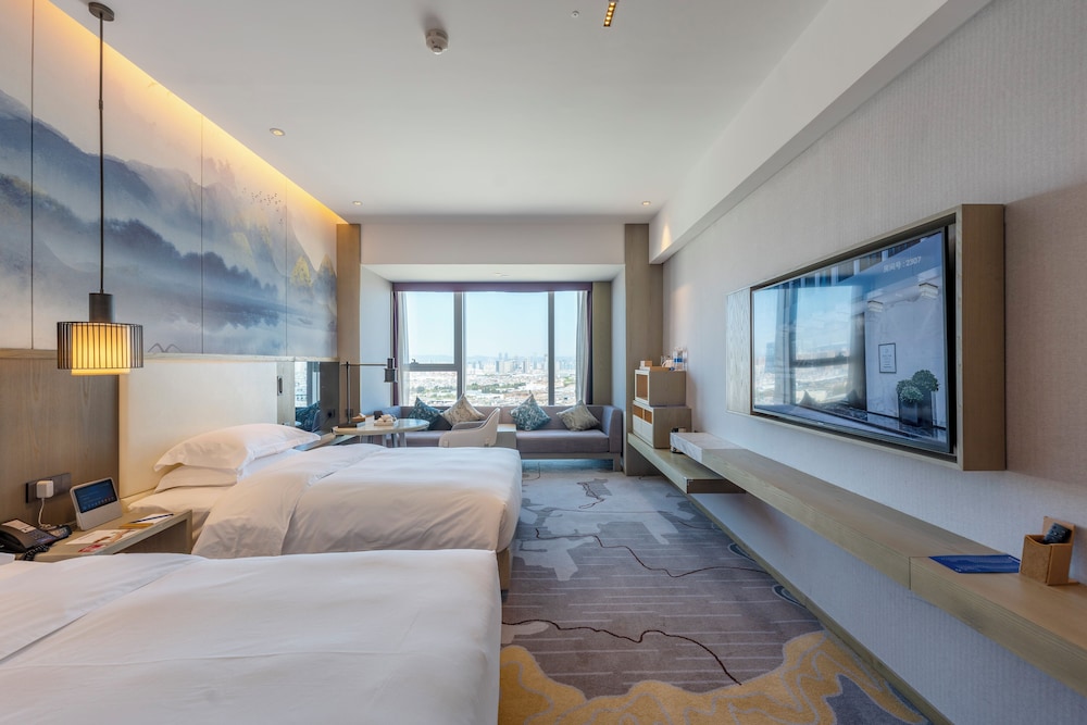 Room, 2 Twin Beds, City View - Photo 6