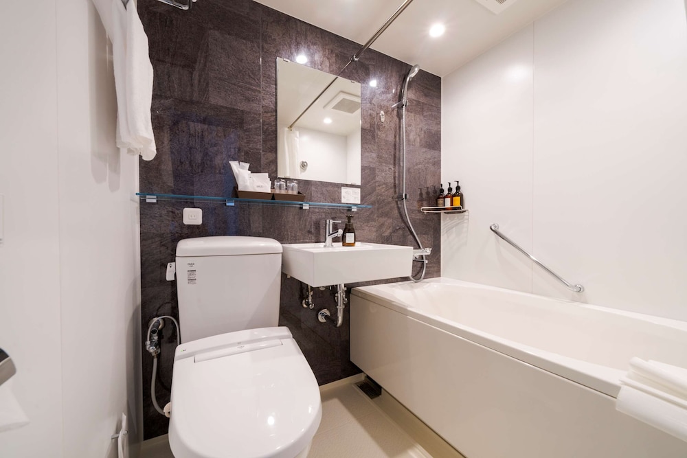 Executive Room, 2 Twin Beds, Non Smoking, Refrigerator (with Sofabed) - Photo 5