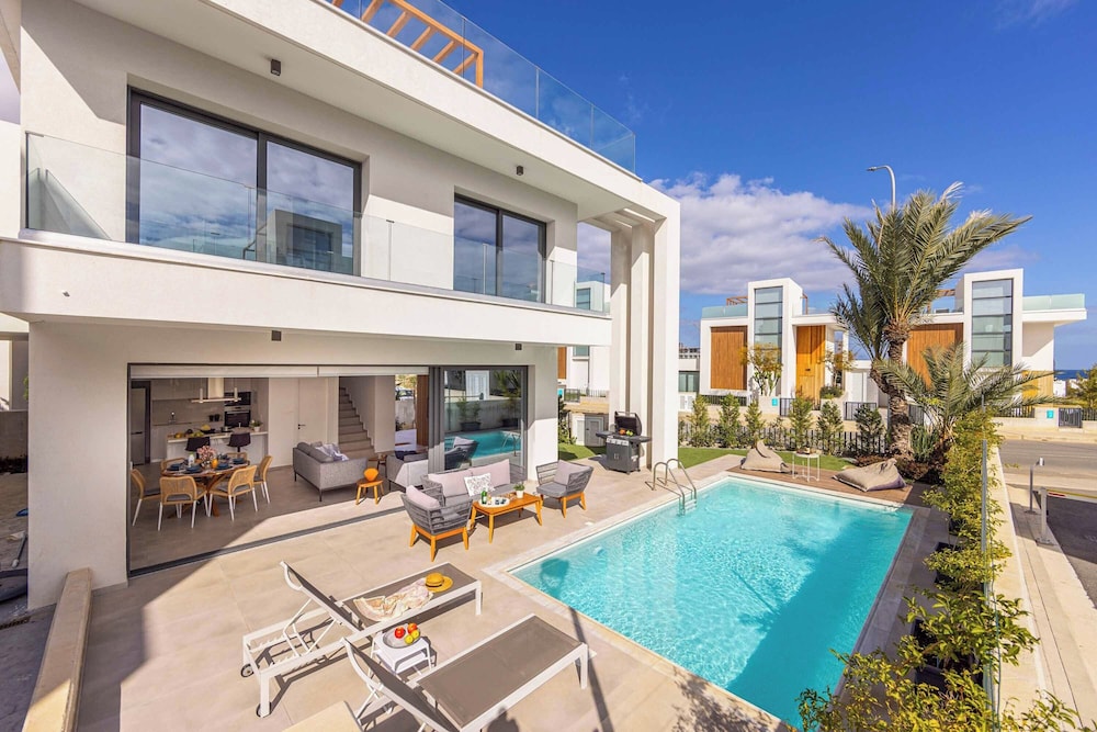 Villa (3 Bedrooms)