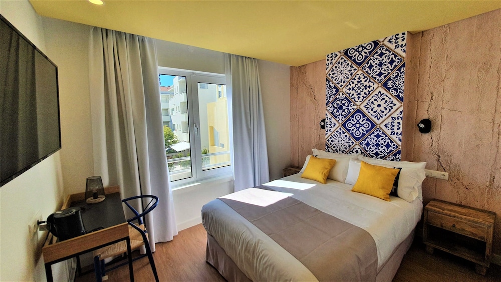 Economy Double Room, Garden View