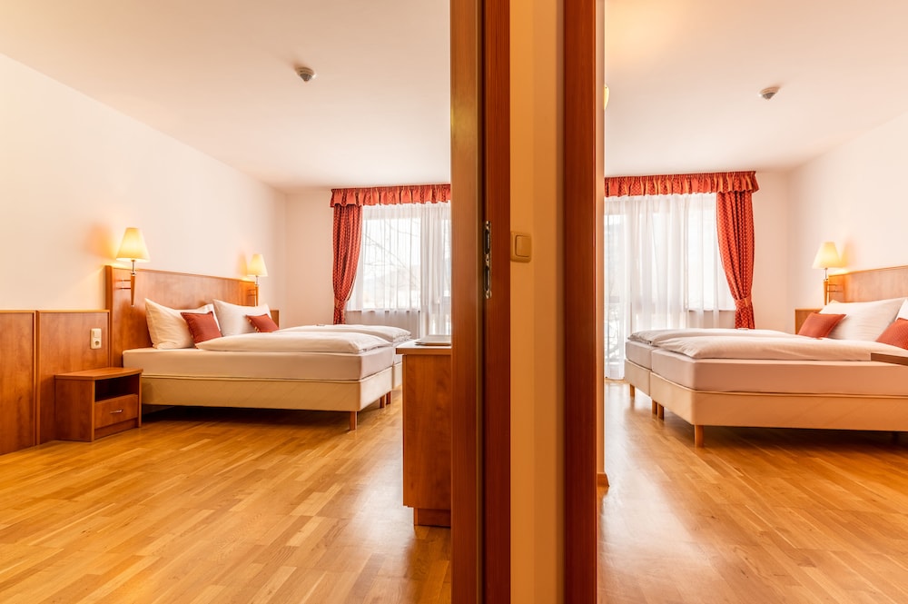 Family Apartment, 2 Bedrooms photo 1