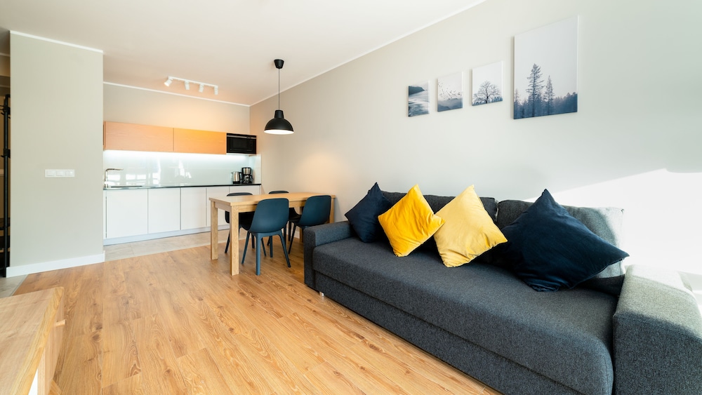 Apartment (12)