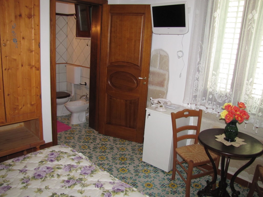 Classic Double Room photo 1
