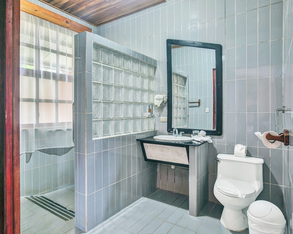 Superior Double Room - Photo 10