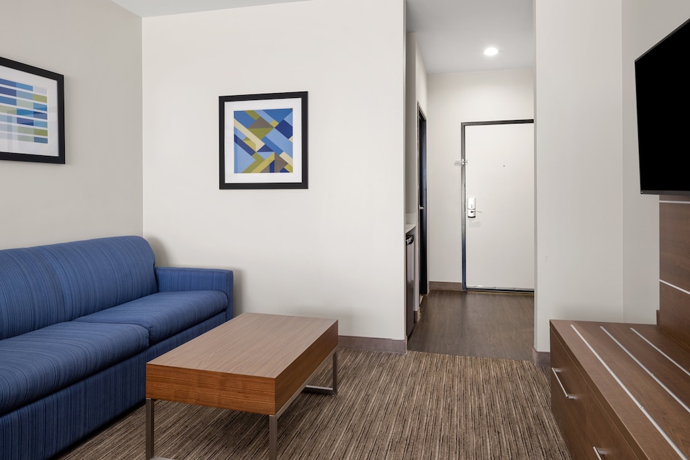 Suite, 2 Queen Beds - Photo 1