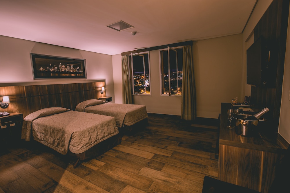 Luxury Twin Room photo 3