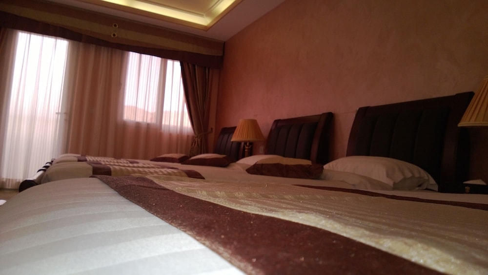 Standard Quadruple Room, City View photo 3