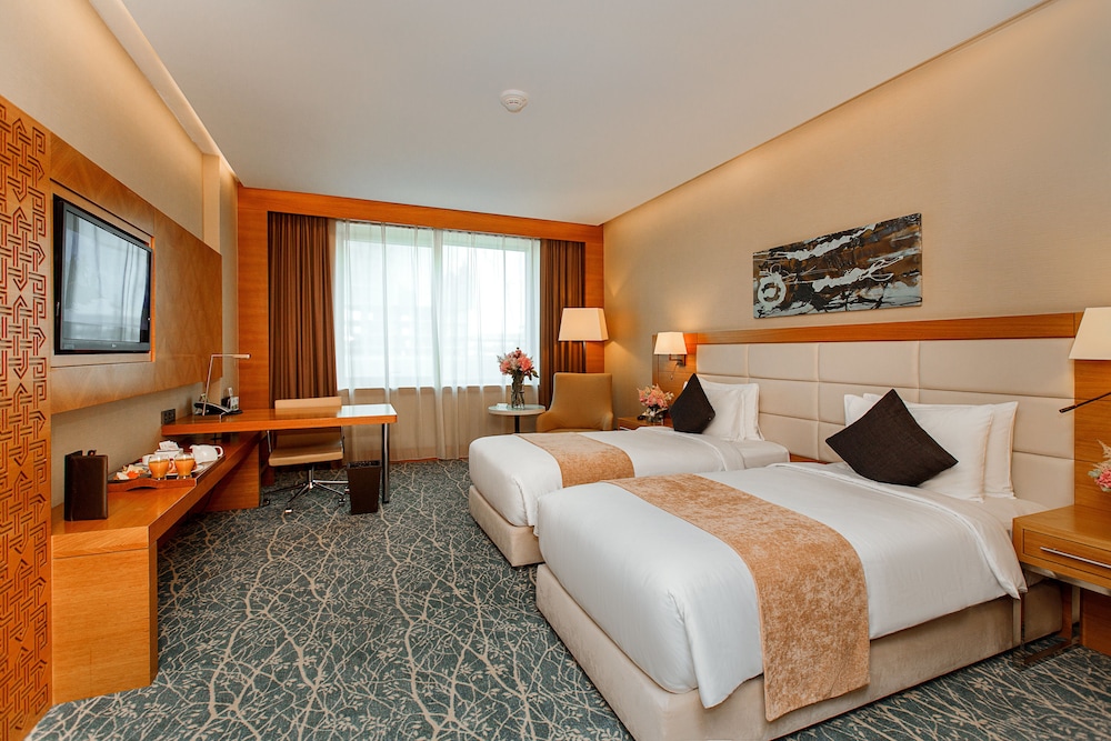 Standard Room, 2 Twin Beds, Smoking, City View photo 3