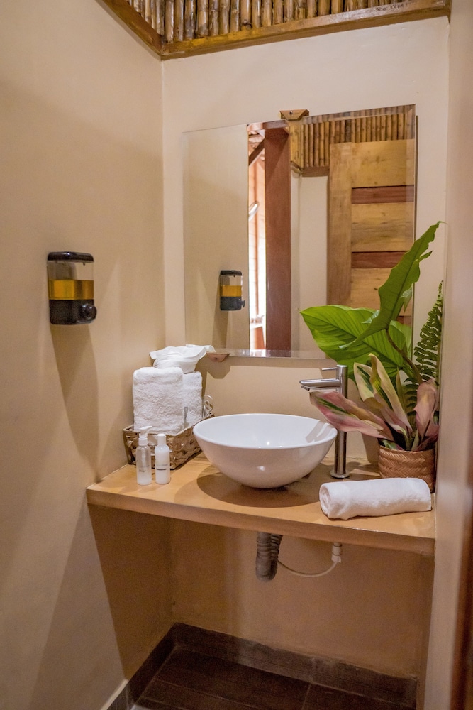 Comfort Room photo 2