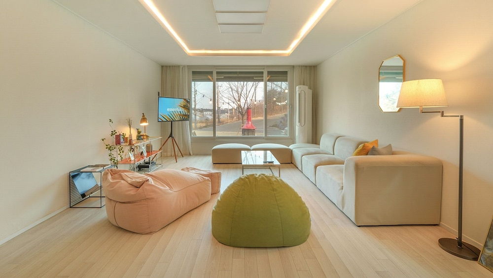 Basic Room, 3 Bedrooms (Summer Room)