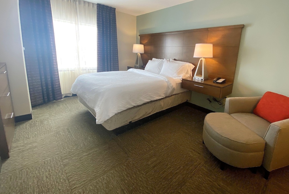 Suite, 1 King Bed, Kitchen, Courtyard View - Photo 2
