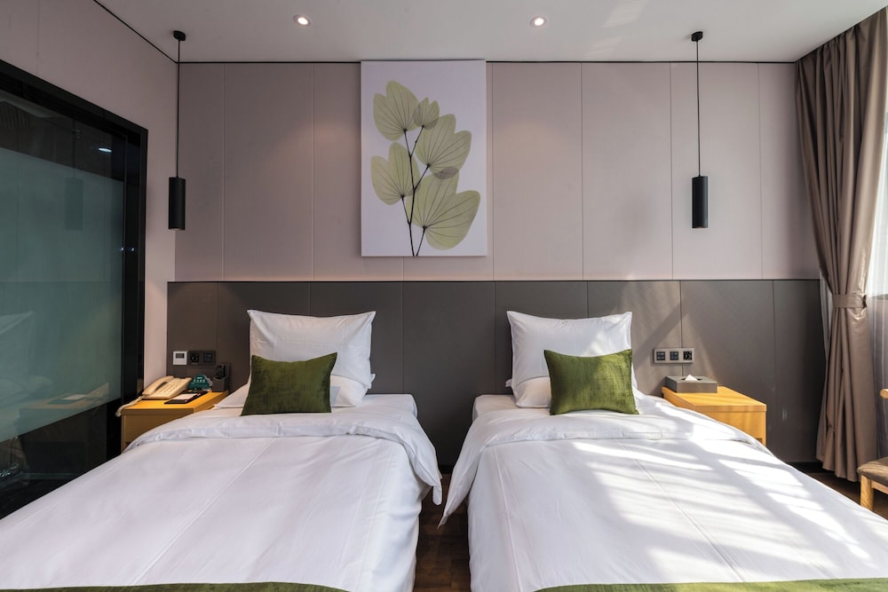 Comfort Double Room, Housekeeping, City View photo 1