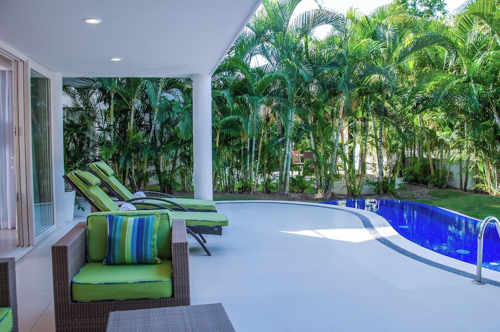 Three-bedroom Villa 3 King Beds