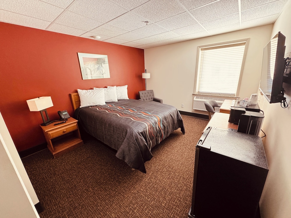 Standard Room, 1 King Bed