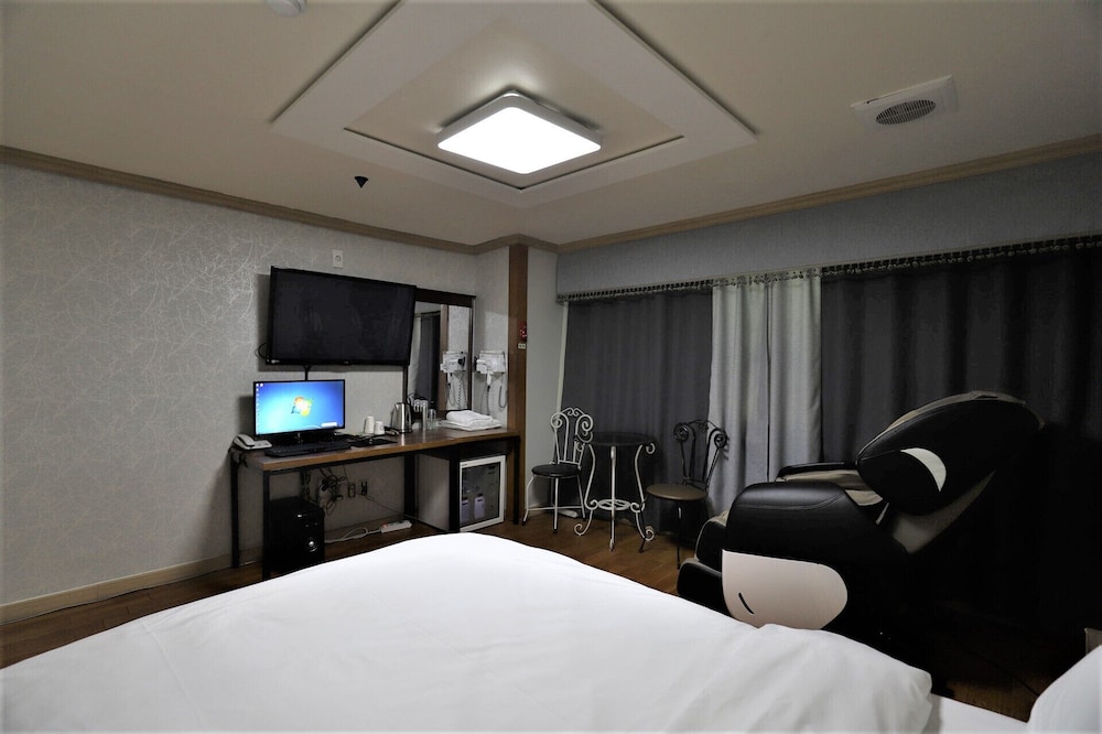 Classic Double Room photo 2