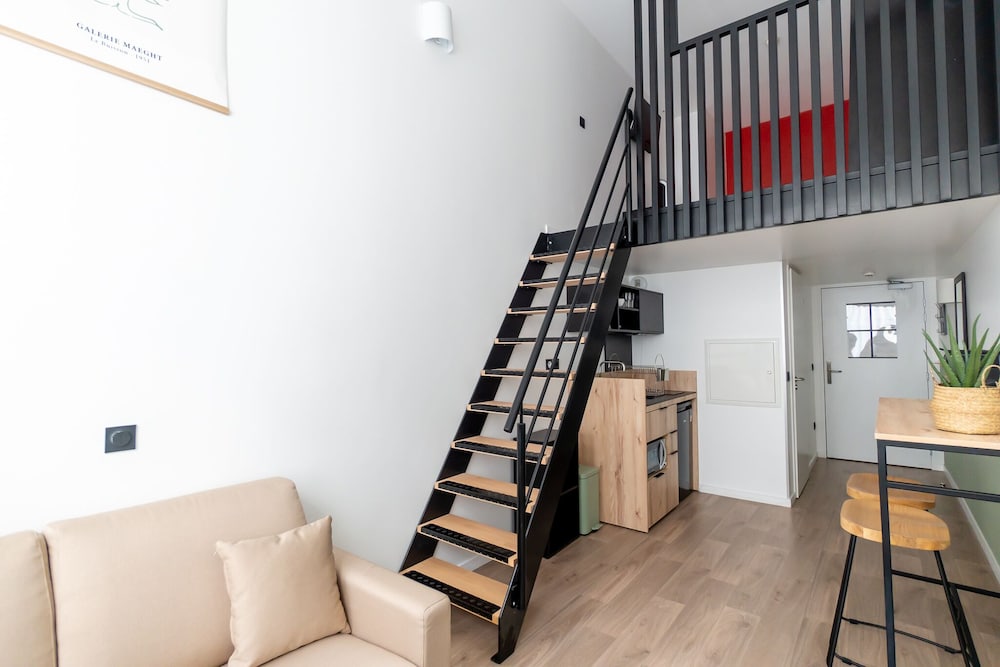 Studio L Duplex - Photo 7