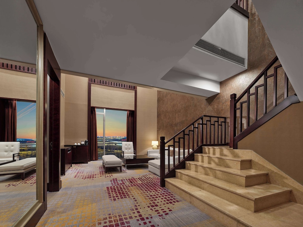 Two Bedrooms Duplex Suite - Photo 2
