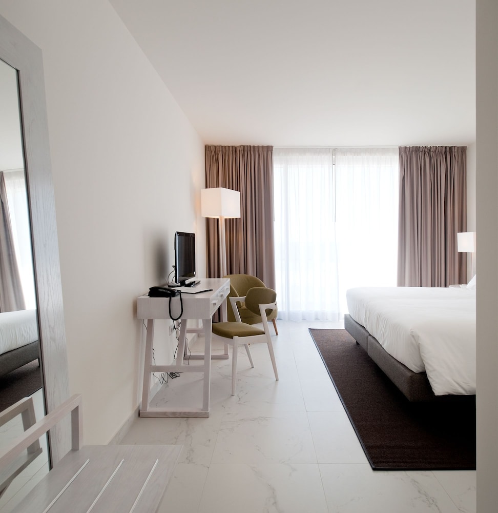 Premium Double or Twin Room, Ocean View