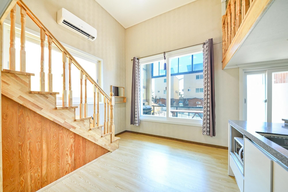 Basic Room, 1 Bedroom (102)