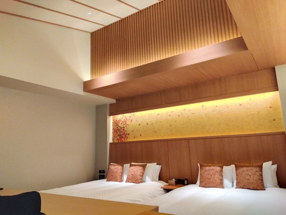 Executive Room, 2 Double Beds, Non Smoking, Bathtub ,Ceiling height 3m(with Single Sofabed) - Photo 8