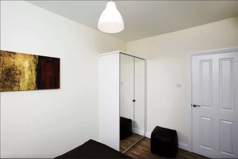 Luxury One Bedroom Apartment First Floor photo 2