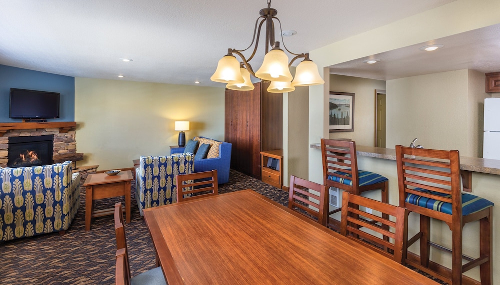Standard Condo, 1 Bedroom, Kitchen photo 3