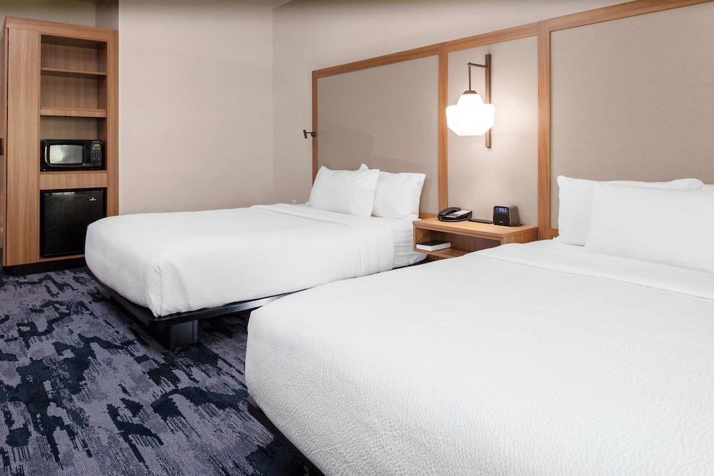 Room, 2 Queen Beds - Photo 1