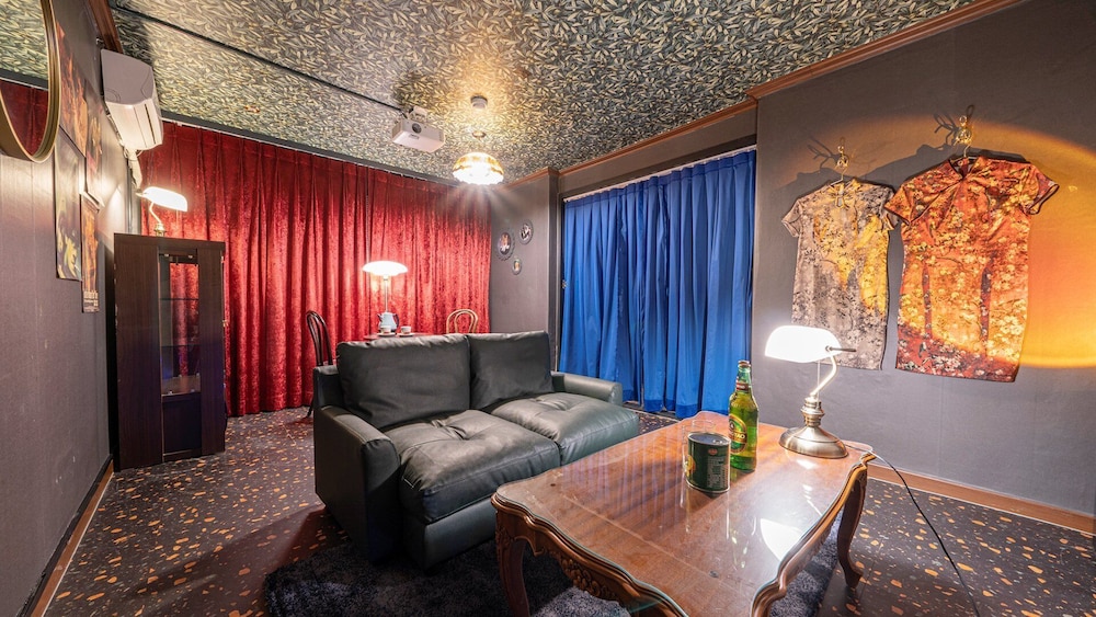 Party Room - Photo 4