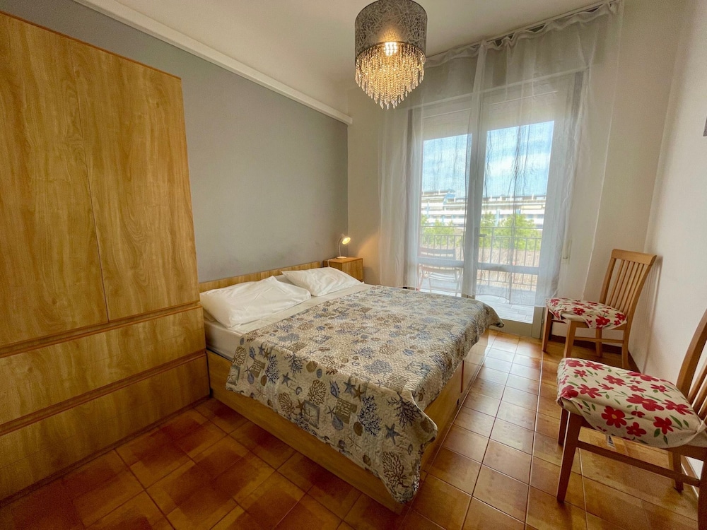 Apartment, 2 Bedrooms, Balcony, City View