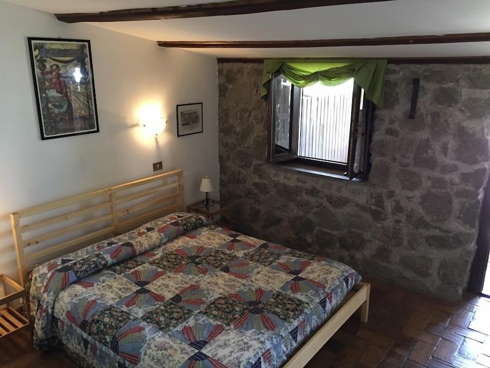Comfort Triple Room, 3 Bedrooms, Non Smoking, Park View photo 3