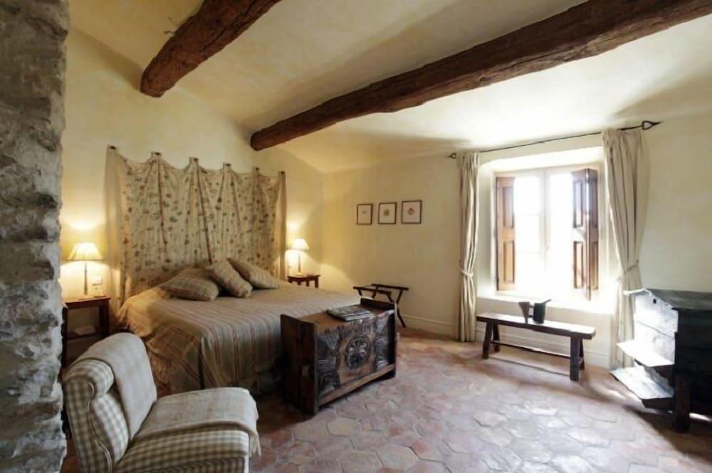 Classic Double Room (Abeilles) photo 3