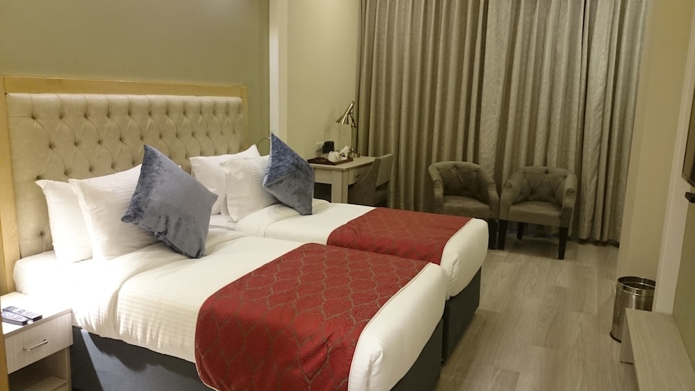 Basic Twin Room photo 1