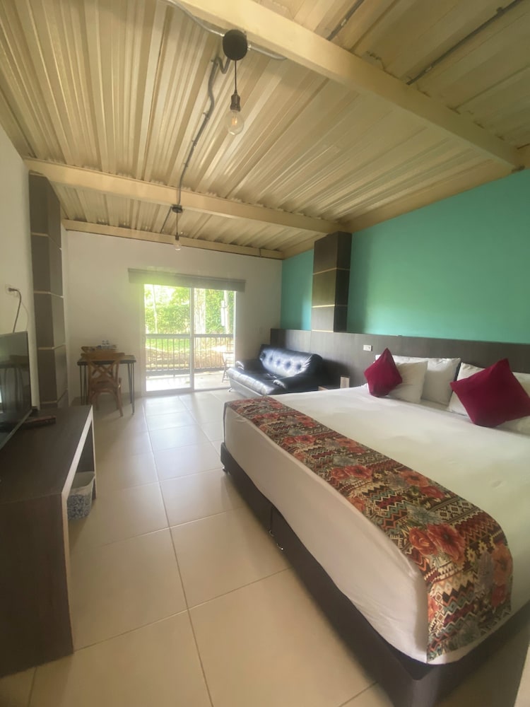 Junior Double Room, 1 Bedroom, Garden View