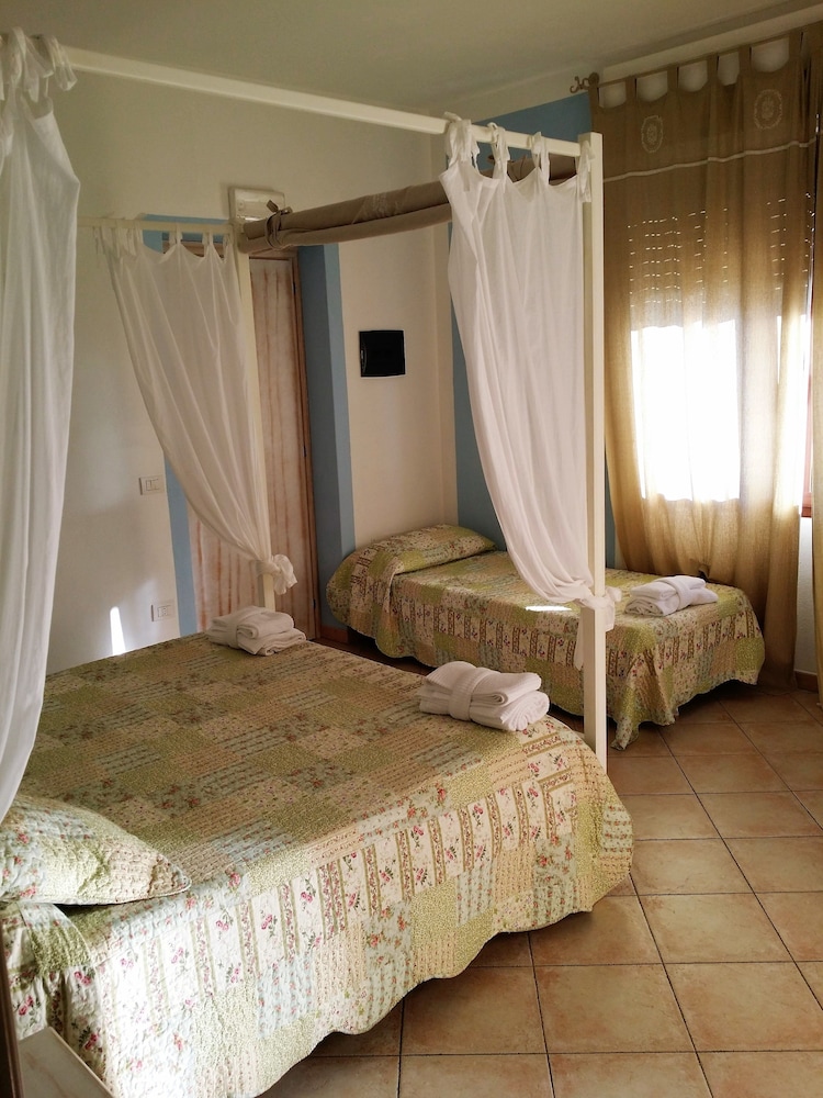 Quadruple Room, Sea View photo 3