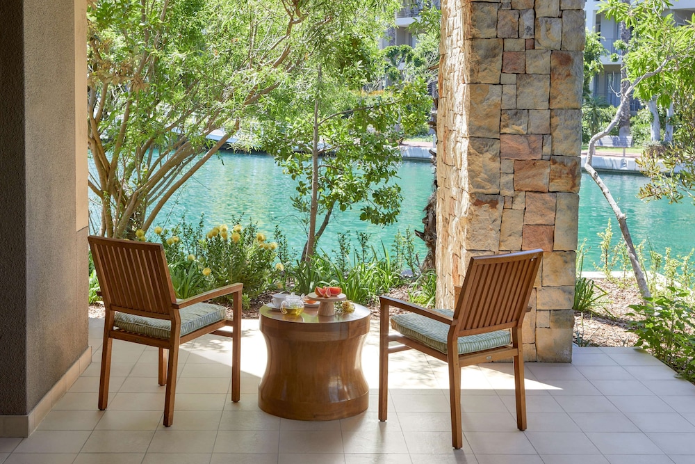 Suite, 1 Bedroom (island)