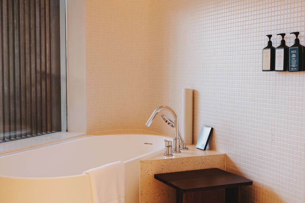 Deluxe Double Room, 2 Queen Beds, Ocean View - Photo 4