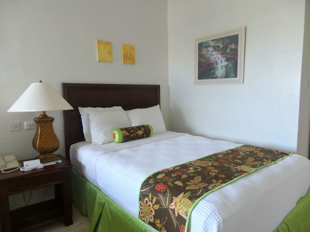 Superior Room, Garden View (pool View)